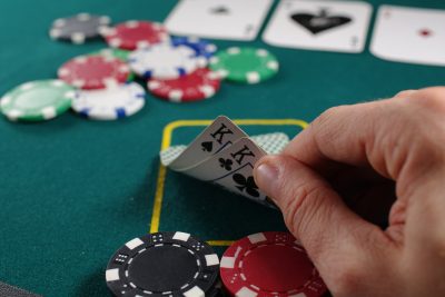 Cordoba aprueba la ley para regular el poker en linea