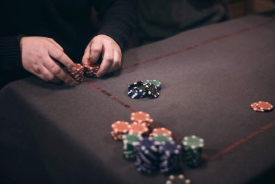 ¿Cuál es el top 10 actual de jugadores de poker?